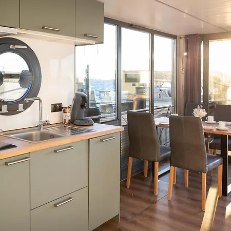 Hotel na wodzie Exclusives Hausboot 