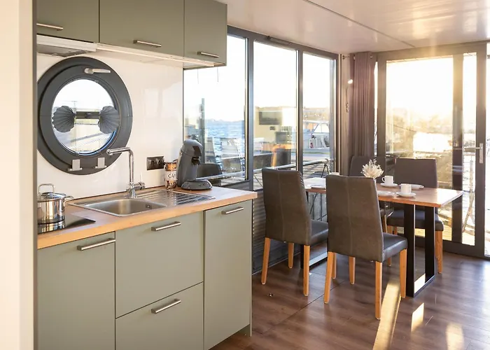 Botel Exclusives Hausboot 