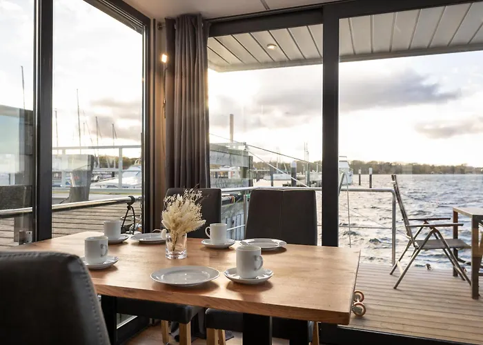 Botel Exclusives Hausboot 